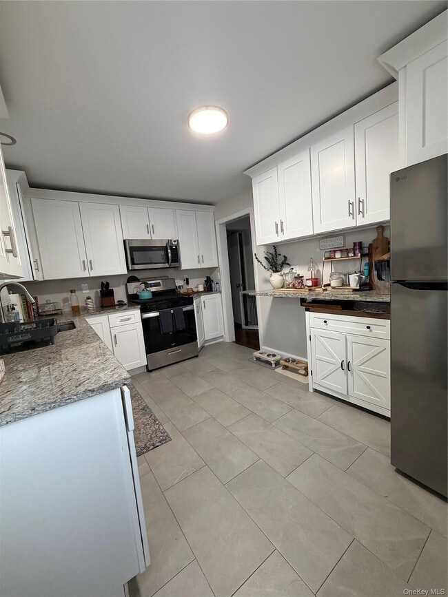 Building Photo - 135 Woolsey Ave