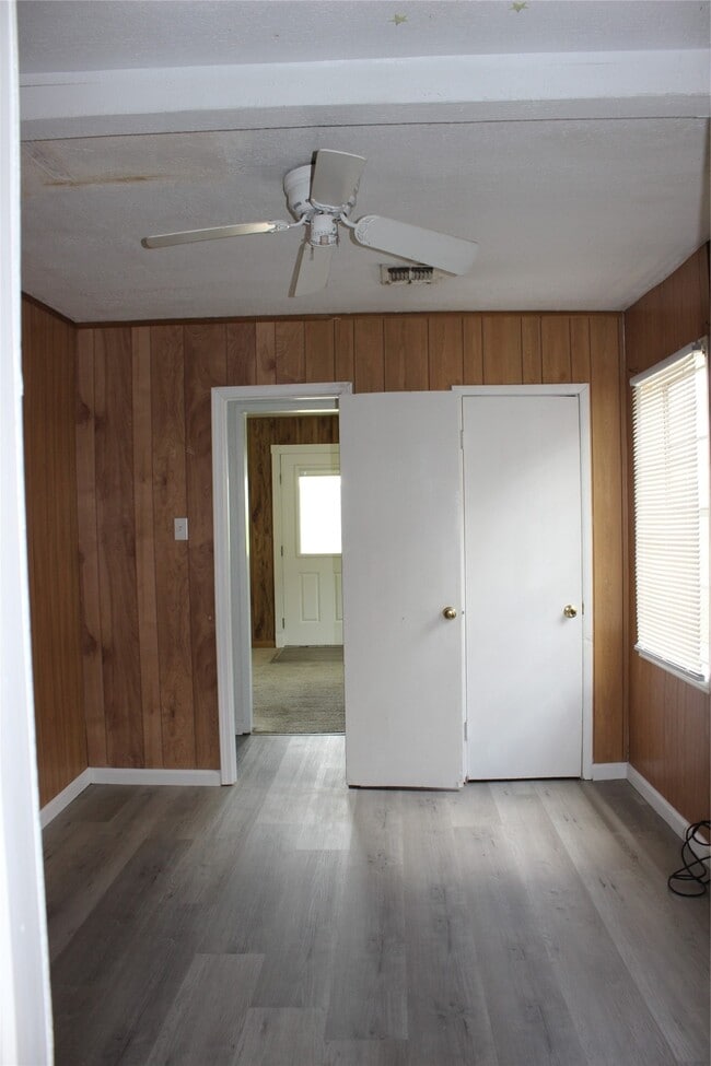 Building Photo - 622 S Hancock St