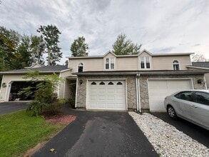 Building Photo - 3 Woodside Dr