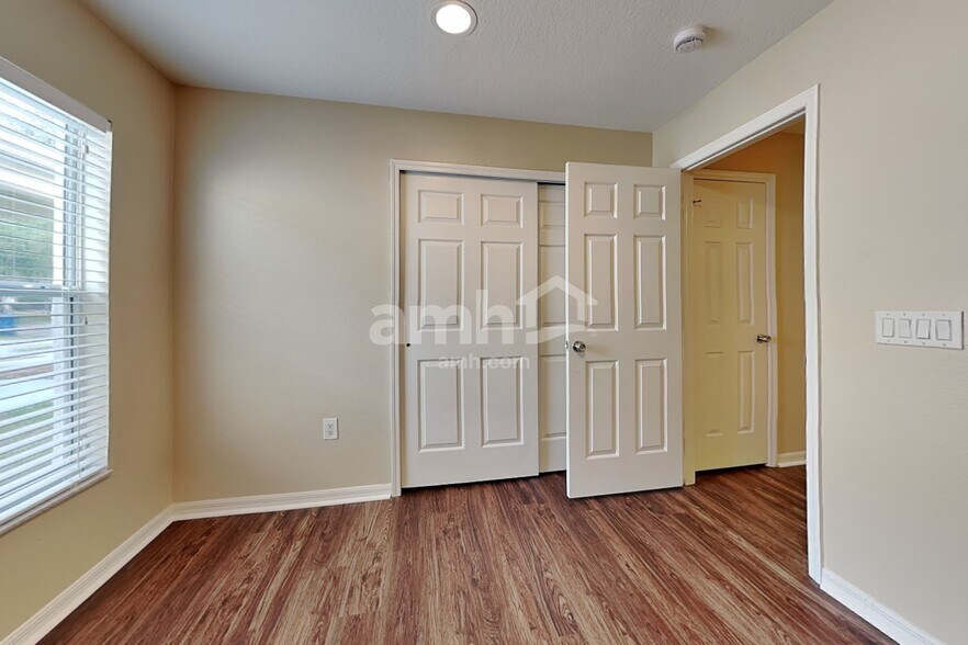 Building Photo - 13514 Red Ear Ct