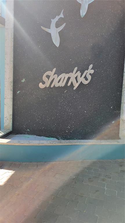 Building Photo - 360 Base Ave E