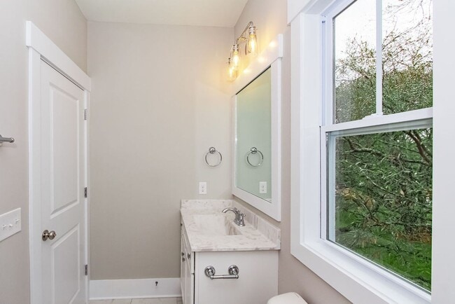 Building Photo - SUMMERWALK