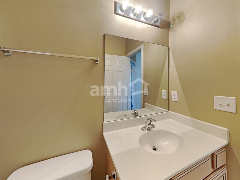 Building Photo - 366 Sarava Ln