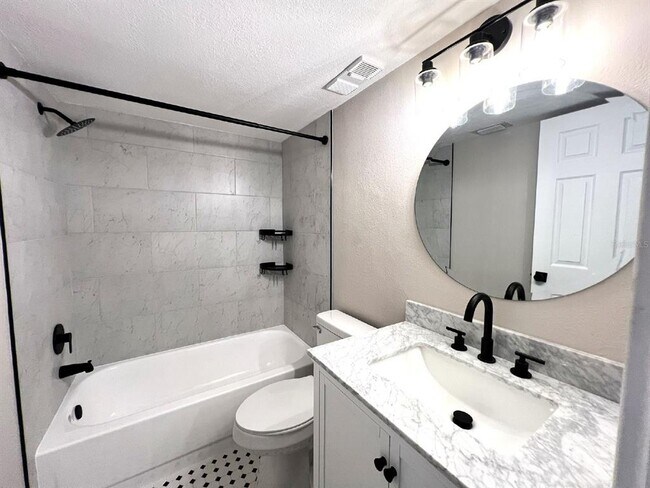 Building Photo - 5212 Lake Village Dr