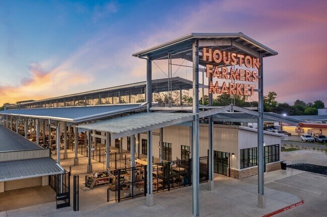 Building Photo - 3513 Omega St