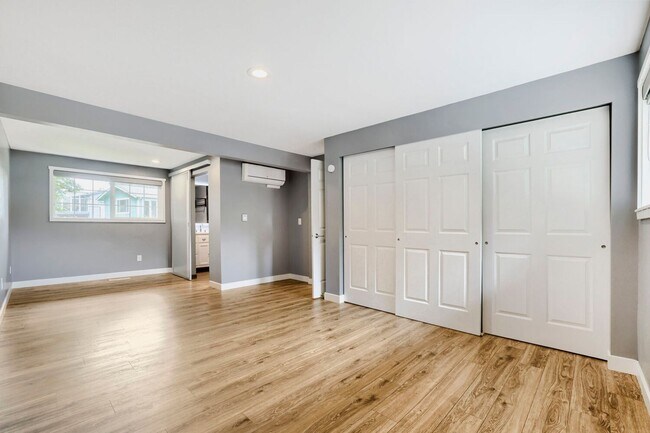 Building Photo - Beautiful Mother-in-Law Style Home in Everett, WA!