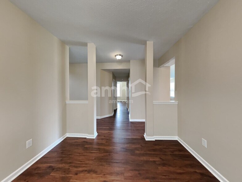 Building Photo - 760 Harvest Ridge Dr