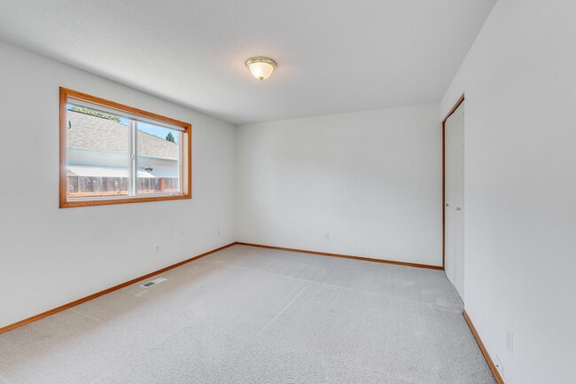Building Photo - Charming 3 bed, 2 bath rental home in Wilsonville!
