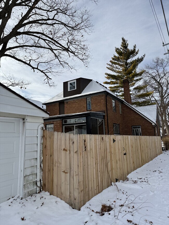 Building Photo - 17612 Prairie St