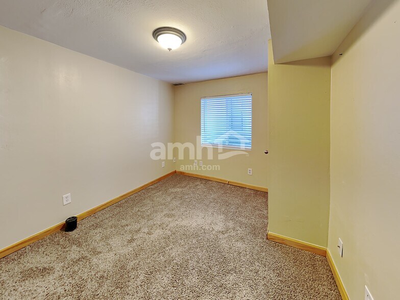 Building Photo - 6293 Brantly Ave
