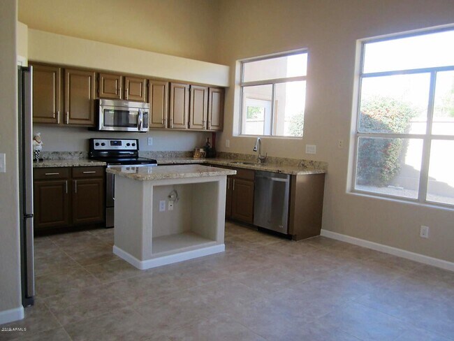 Building Photo - 11880 E Appaloosa Pl