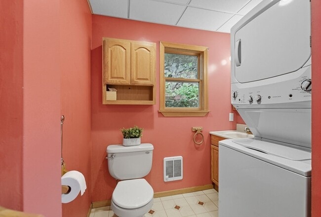 Building Photo - 60 Haines St