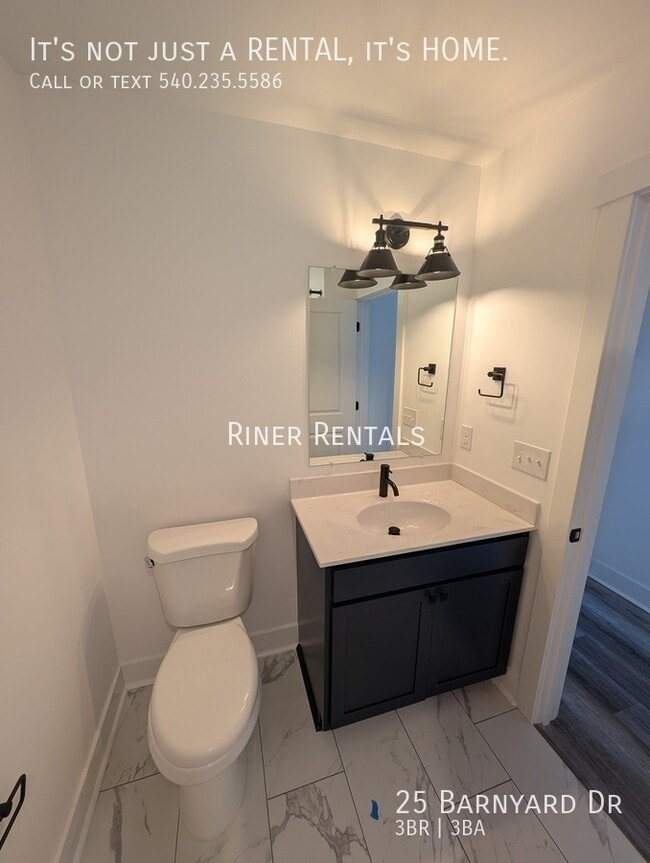 Building Photo - 25 Barnyard Dr