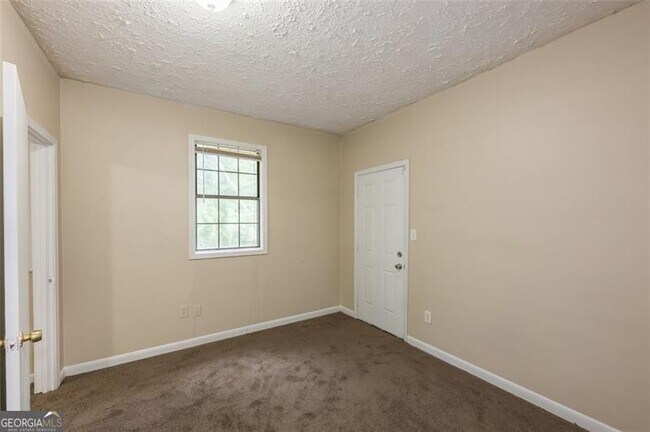 Building Photo - 3038 Courtney Dr