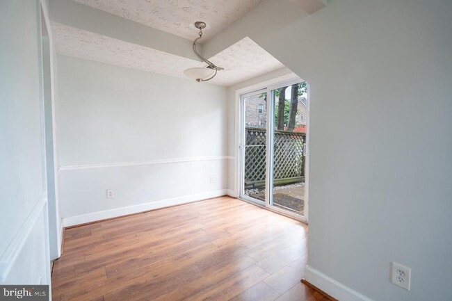 Building Photo - 9570 Hagel Cir