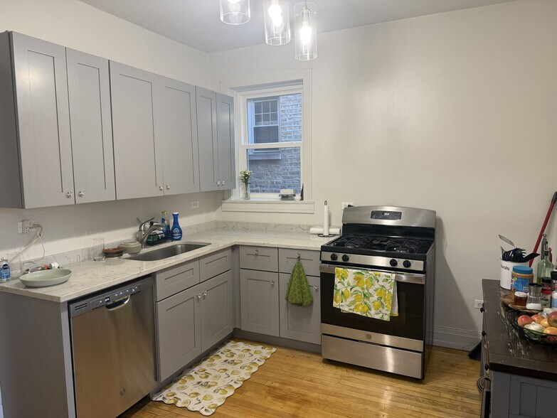 Building Photo - 1614 W Wallen Ave