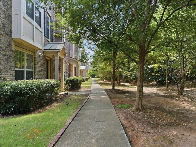 Building Photo - 2270 Tenor Ln