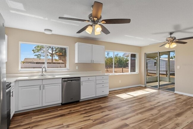 Building Photo - 18019 Avonsdale Cir