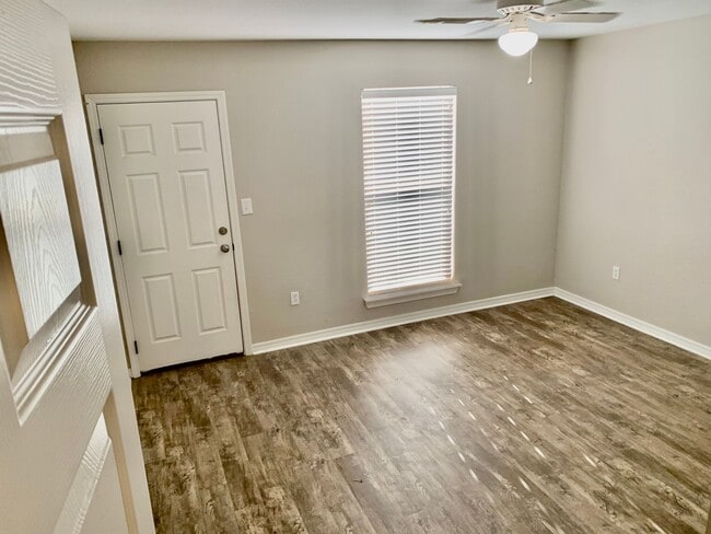 Building Photo - 22341 Estel Rd