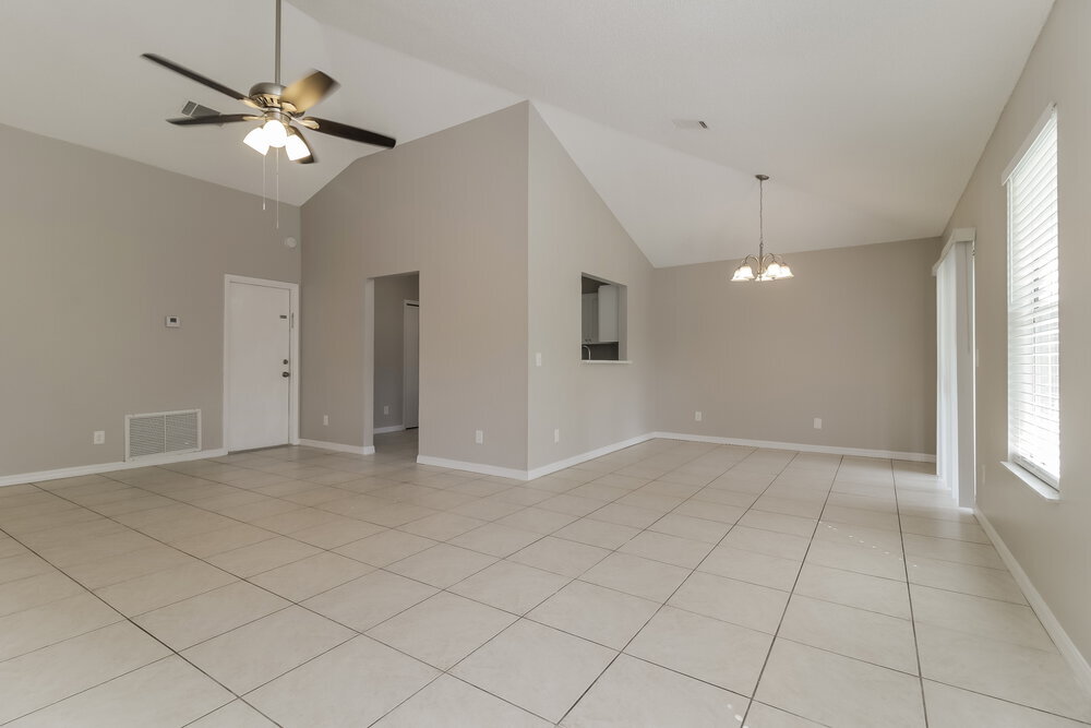 Building Photo - 725 Meadowside Ct