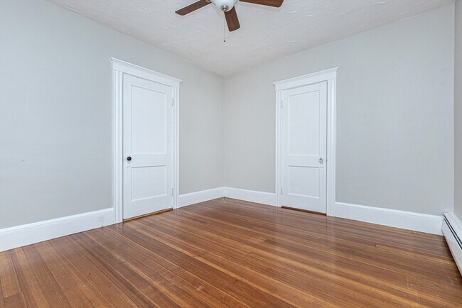 Building Photo - 1-3 Cassimere St