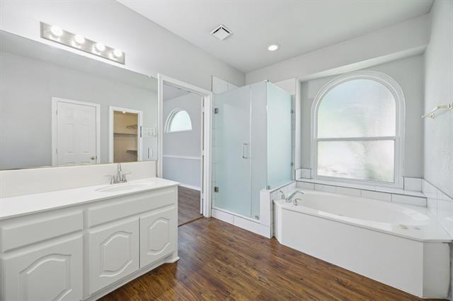 Building Photo - 1517 Brighton Dr