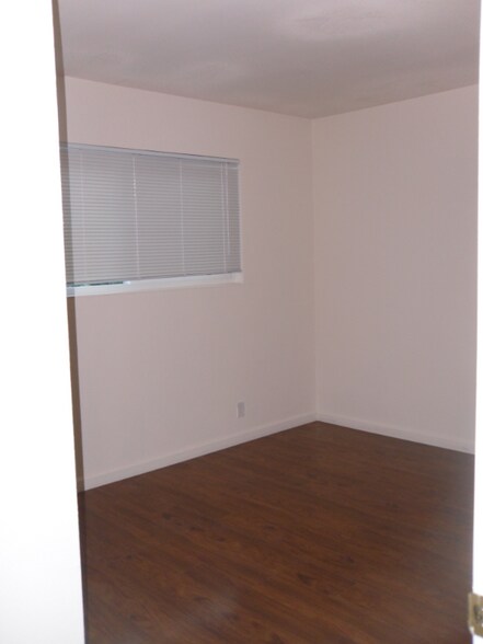 Building Photo - 1380 Old Stone Way