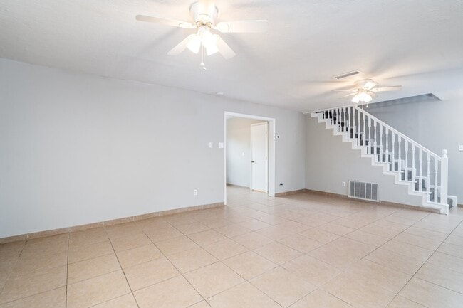 Building Photo - 200 Fannin St