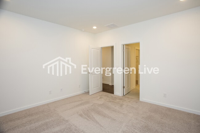 Building Photo - 562 Mountain Vw Dr