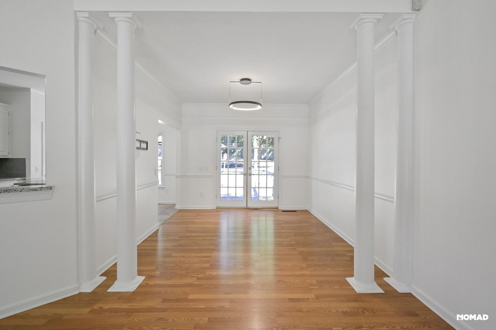 Building Photo - 875 Secret Cove Dr NE