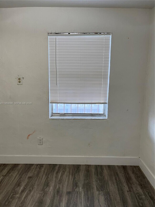 Building Photo - 1999 NW 2nd St