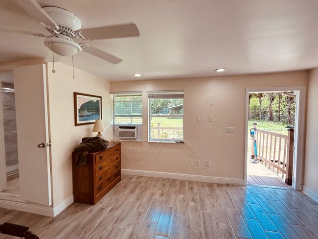 Building Photo - 10754 Tamis Trail