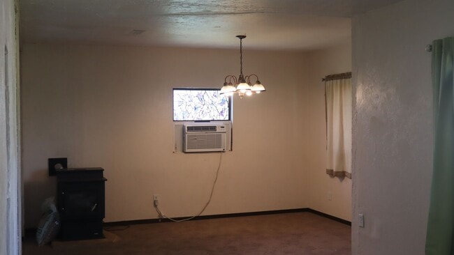 Building Photo - 10121 S Axe Head Dr