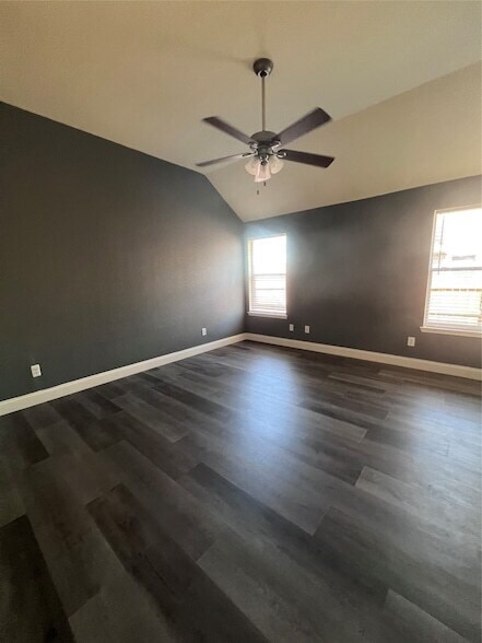 Building Photo - 13728 Village Vista Dr