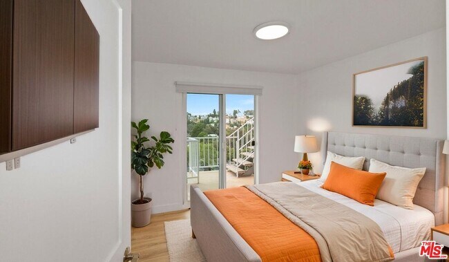 Building Photo - 5035 Escobedo Dr