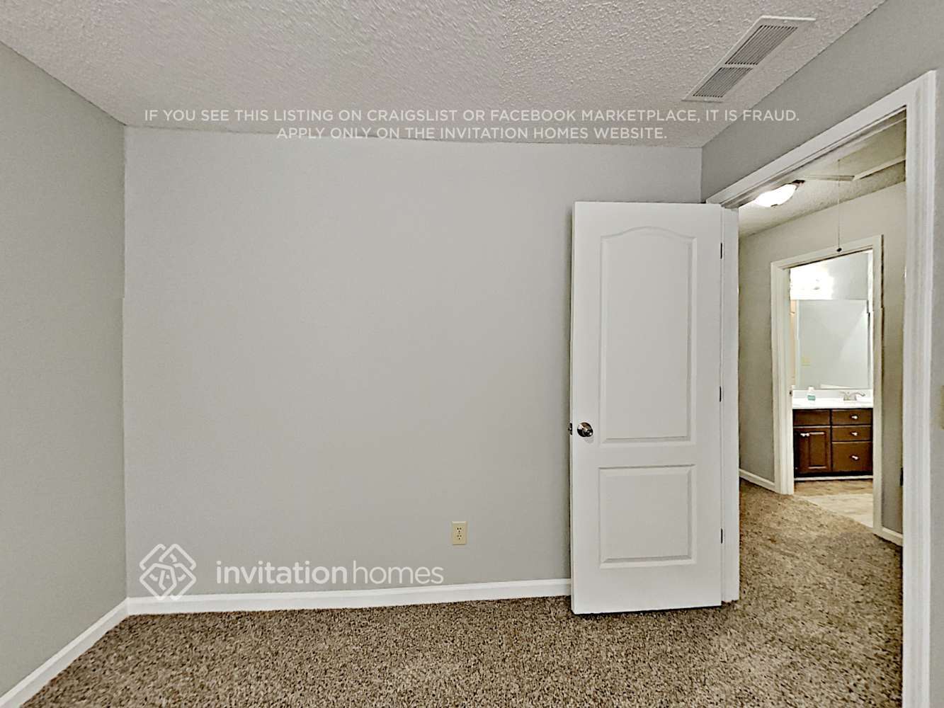 Building Photo - 580 Thornbush Trce