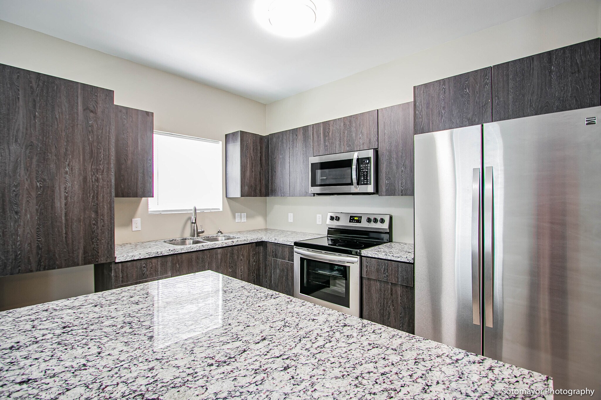 Building Photo - 3424 Golden Nugget