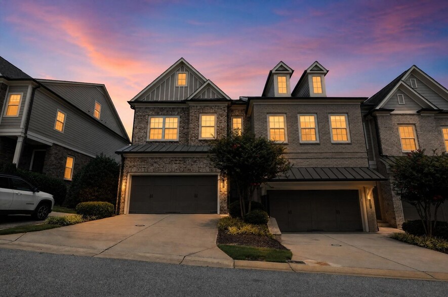 Building Photo - 3487 Fenton Dr