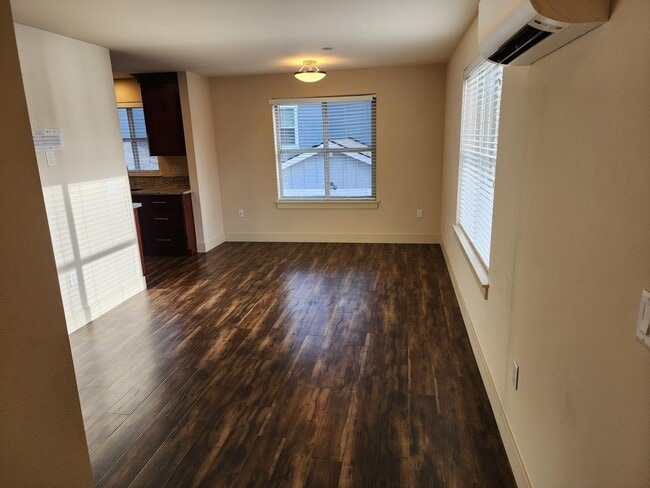 Building Photo - 11571 SW Toulouse St