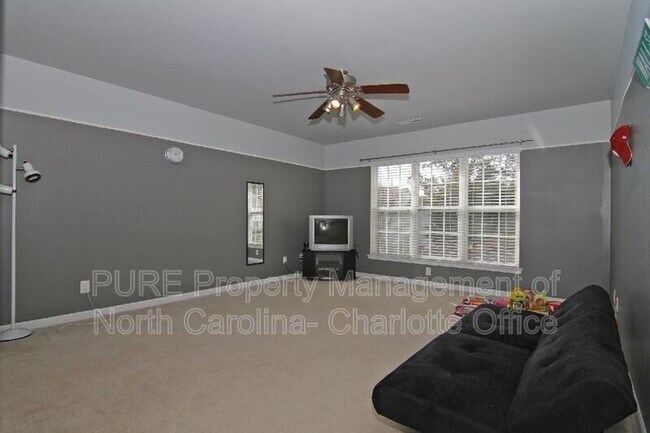 Building Photo - 3904 Luthers Rock Ct