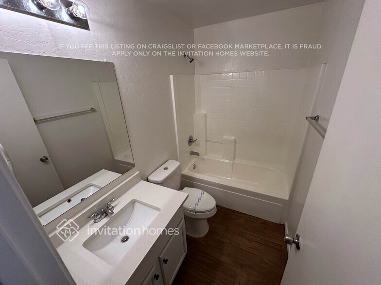 Building Photo - 2430 W Darrel Rd