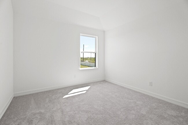 Building Photo - 6022 Regala Dr