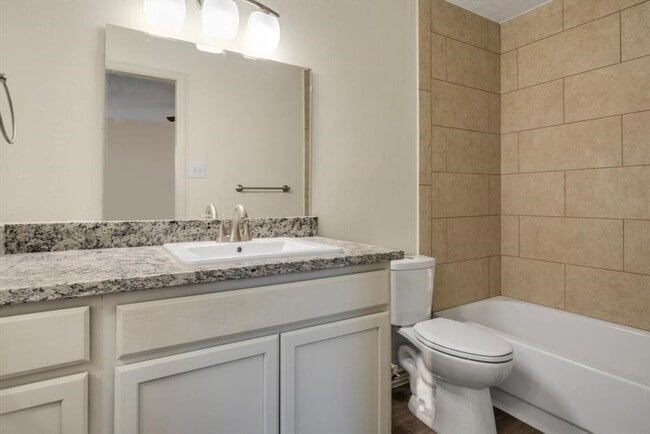 Building Photo - 1207 Whispering Pine Dr