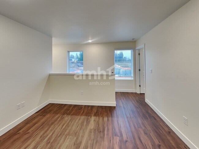 Building Photo - 4824 85th Dr NE
