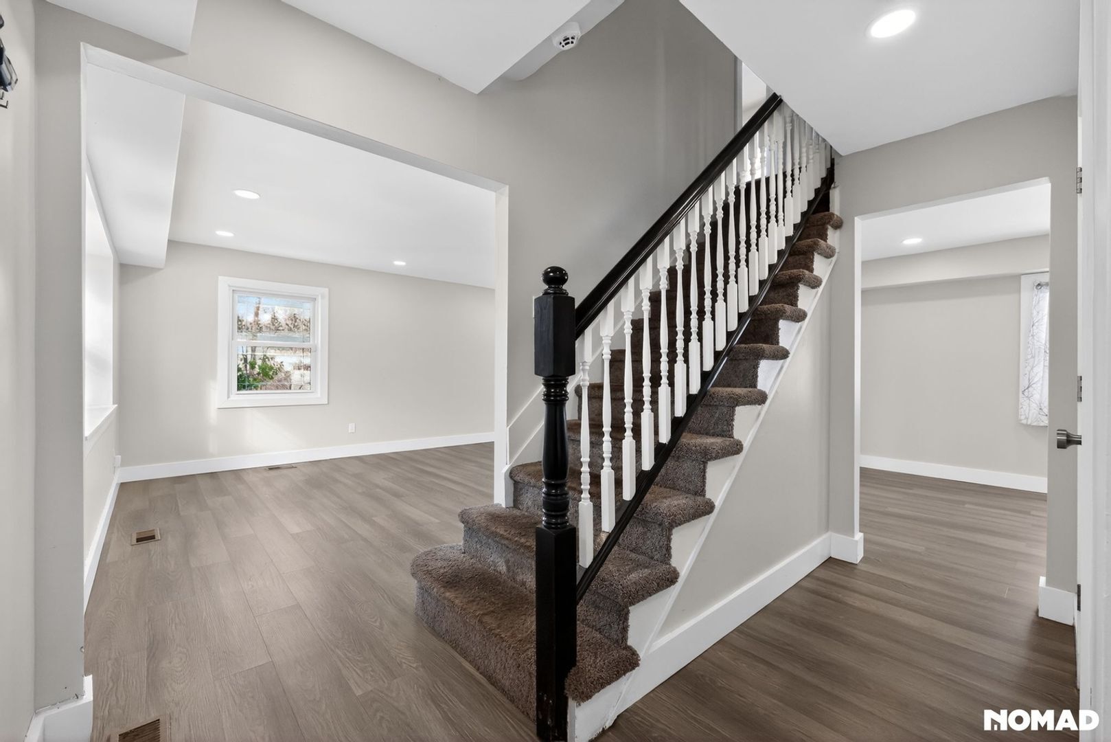 Building Photo - 10 Evergreen Ct