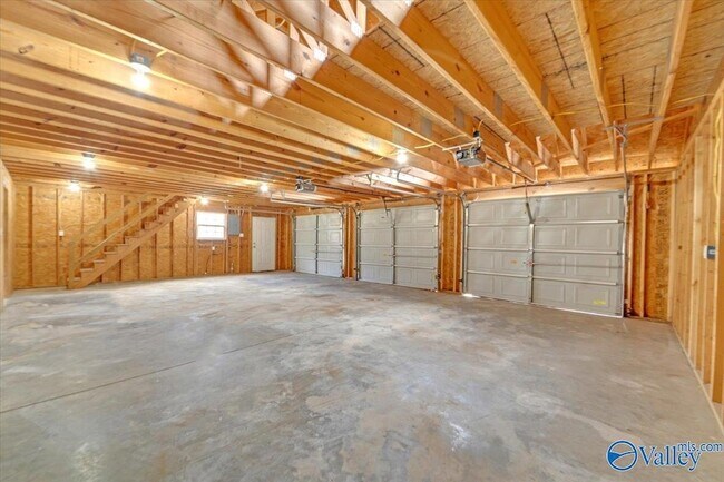 Building Photo - 117 Mandy Dr