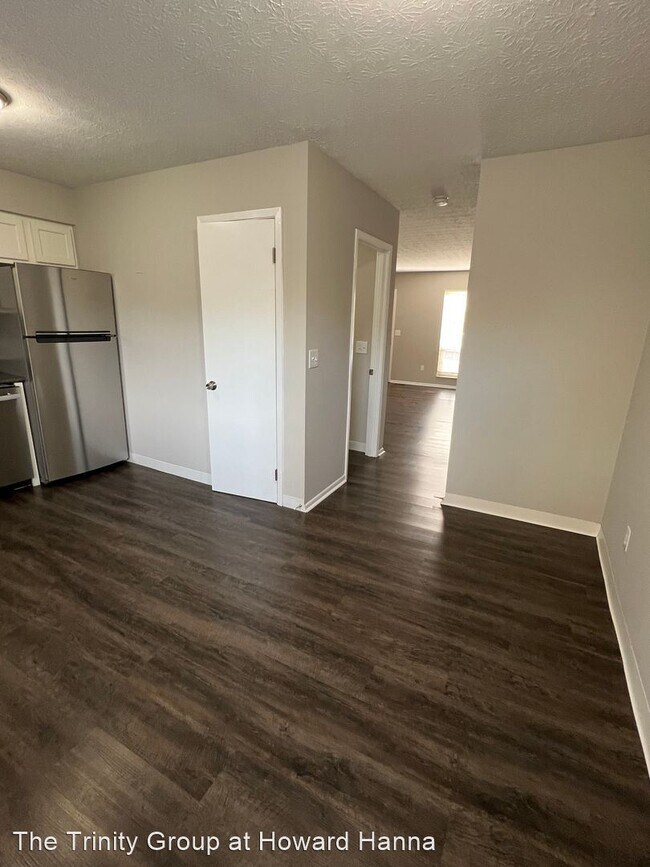 Building Photo - 2 br, 1.5 bath House - 5340 Shiloh Drive