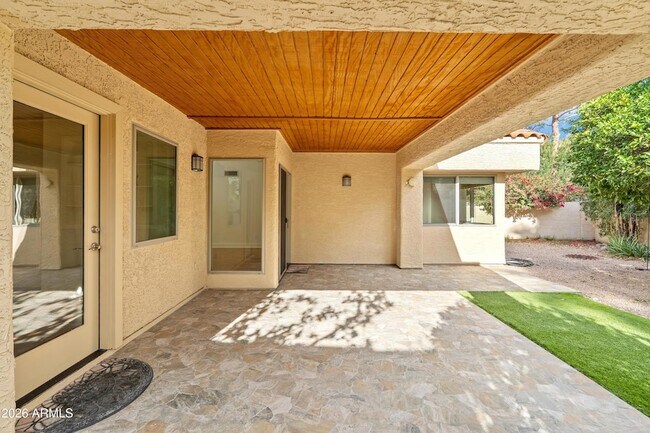 Building Photo - 10077 E Calle De Cielo Cir