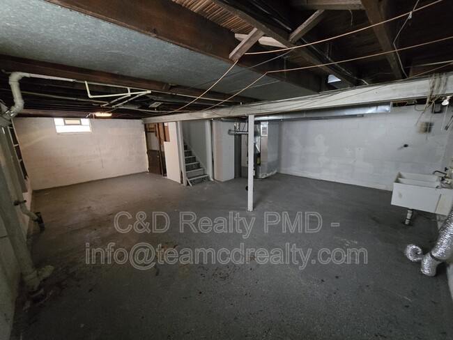 Building Photo - 4667 E 86th St