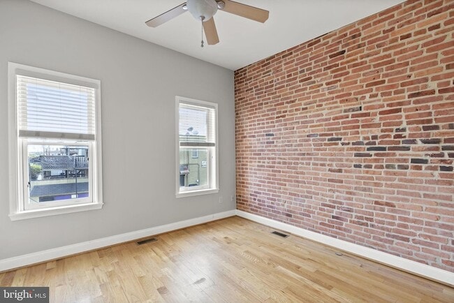 Building Photo - 3215 Fleet St